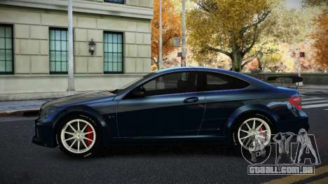 Mercedes-Benz C63 Bejukel S4 para GTA 4