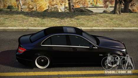 Mercedes-Benz C63 AMG Vaqasov para GTA 4