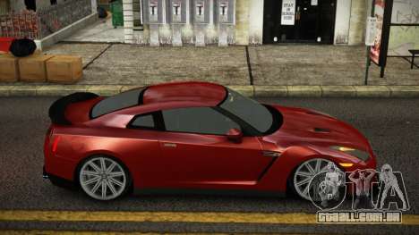 Nissan GT-R Qufo para GTA 4