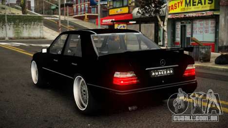 Mercedes-Benz E500 Gedvo para GTA 4