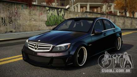 Mercedes-Benz C63 AMG Vaqasov para GTA 4