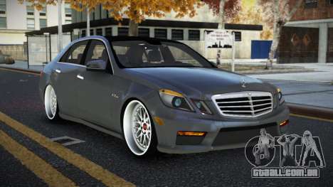 Mercedes-Benz E63 AMG Qeja para GTA 4