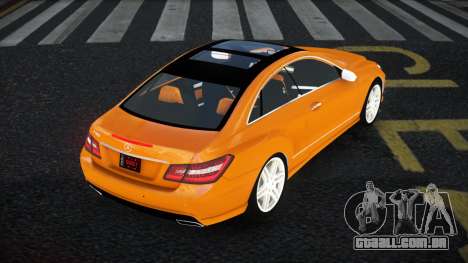 Mercedes-Benz E500 Tanur para GTA 4