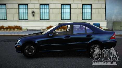 Mercedes-Benz C32 AMG Qogahik para GTA 4