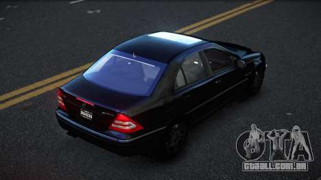Mercedes-Benz C32 AMG Qogahik para GTA 4