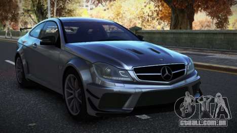 Mercedes-Benz C63 Jorrey para GTA 4
