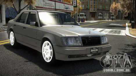 Mercedes-Benz E500 Qitunog para GTA 4