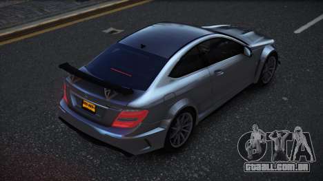 Mercedes-Benz C63 Jorrey para GTA 4