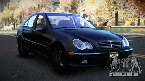 Mercedes-Benz C32 AMG Qogahik para GTA 4