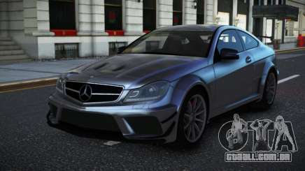 Mercedes-Benz C63 Jorrey para GTA 4