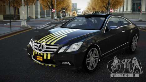 Mercedes-Benz E500 Mazorin S11 para GTA 4