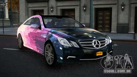Mercedes-Benz E500 Mazorin S3 para GTA 4