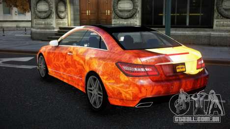 Mercedes-Benz E500 Mazorin S2 para GTA 4