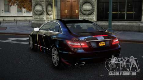 Mercedes-Benz E500 Mazorin S12 para GTA 4