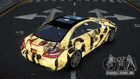 Mercedes-Benz E500 Mazorin S8 para GTA 4