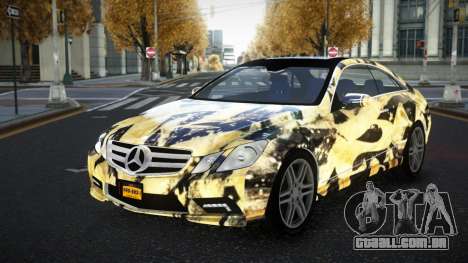 Mercedes-Benz E500 Mazorin S8 para GTA 4