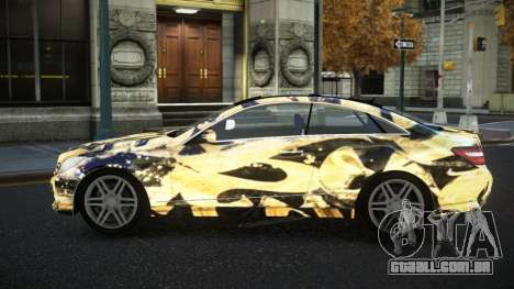 Mercedes-Benz E500 Mazorin S8 para GTA 4