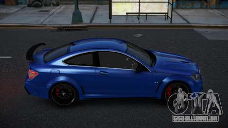 Mercedes-Benz C63 AMG Juvhoyas para GTA 4
