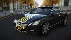 Mercedes-Benz E500 Mazorin S11 para GTA 4