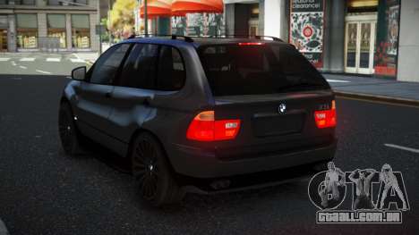 BMW X5 Yivfutori para GTA 4