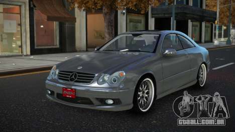 Mercedes-Benz CLK55 AMG Beuxa para GTA 4
