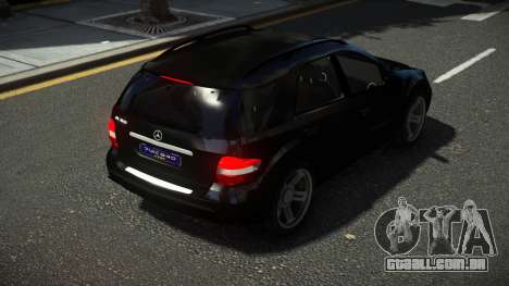 Mercedes-Benz ML 500 Buzajig para GTA 4