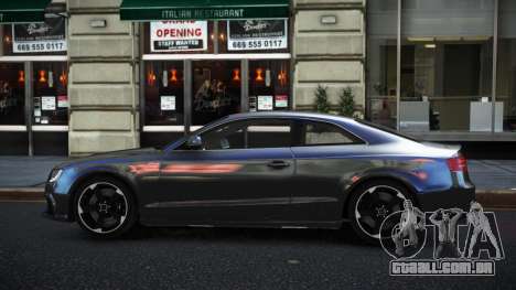 Audi RS5 Tobnahe para GTA 4