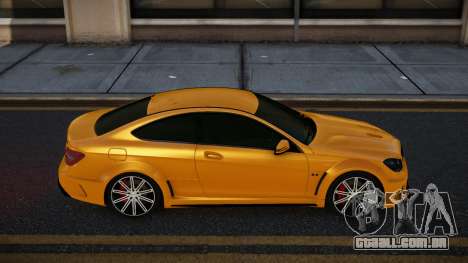 Mercedes-Benz C63 AMG Bona para GTA 4