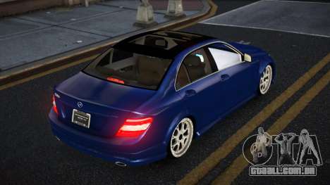 Mercedes-Benz C350 Puvlo para GTA 4