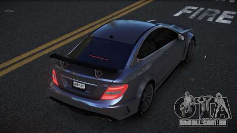 Mercedes-Benz C63 Rolusa para GTA 4