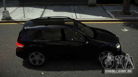 Mercedes-Benz ML 500 Buzajig para GTA 4