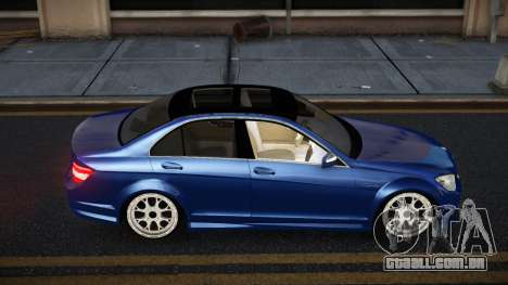 Mercedes-Benz C350 Puvlo para GTA 4