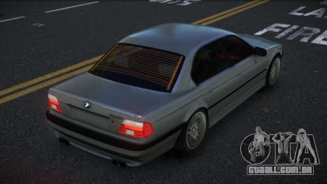 BMW 750i Kawjiro para GTA 4