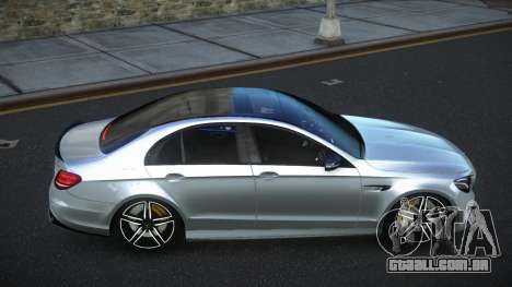 Mercedes-Benz E63 AMG Exif para GTA 4