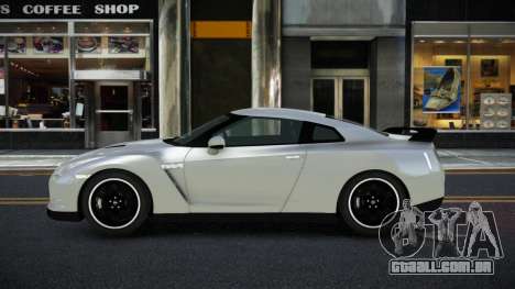 Nissan GT-R Sakucuyes para GTA 4