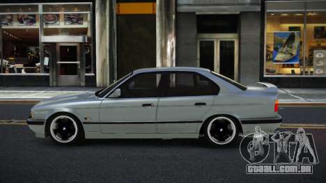 BMW M5 E34 Yarpa para GTA 4