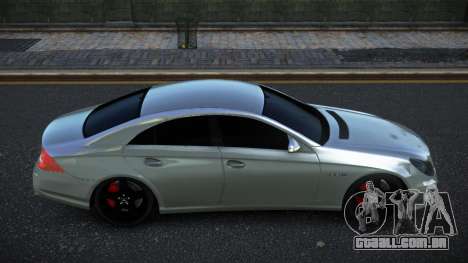 Mercedes-Benz CLS 63 AMG Rirfur para GTA 4