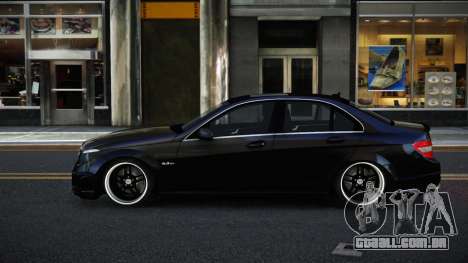 Mercedes-Benz C63 AMG Yazpocac para GTA 4