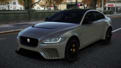 Jaguar XE Juhiroc