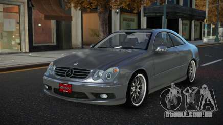 Mercedes-Benz CLK55 AMG Beuxa para GTA 4