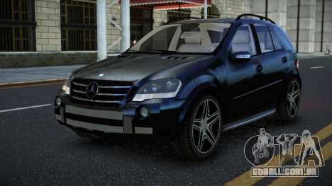 Mercedes-Benz ML63 AMG Baksixime para GTA 4