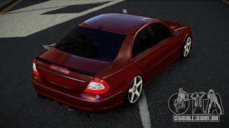 Mercedes-Benz E63 AMG Wokvoboh para GTA 4