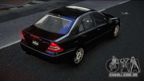 Mercedes-Benz C32 AMG Sizajo para GTA 4