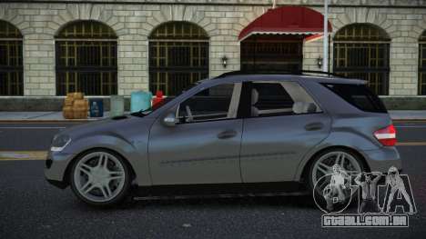 Mercedes-Benz ML63 AMG Xabecuqu para GTA 4