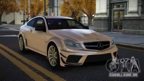Mercedes-Benz C63 AMG Nomah para GTA 4