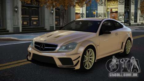 Mercedes-Benz C63 AMG Nomah para GTA 4