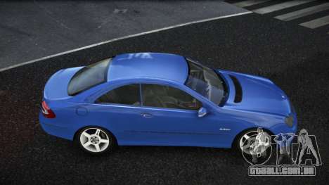 Mercedes-Benz CLK 63 AMG Fefaduqa para GTA 4