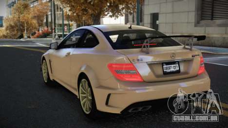 Mercedes-Benz C63 AMG Nomah para GTA 4