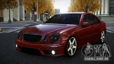 Mercedes-Benz E63 AMG Wokvoboh para GTA 4