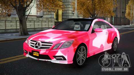 Mercedes-Benz E500 Ashah S4 para GTA 4